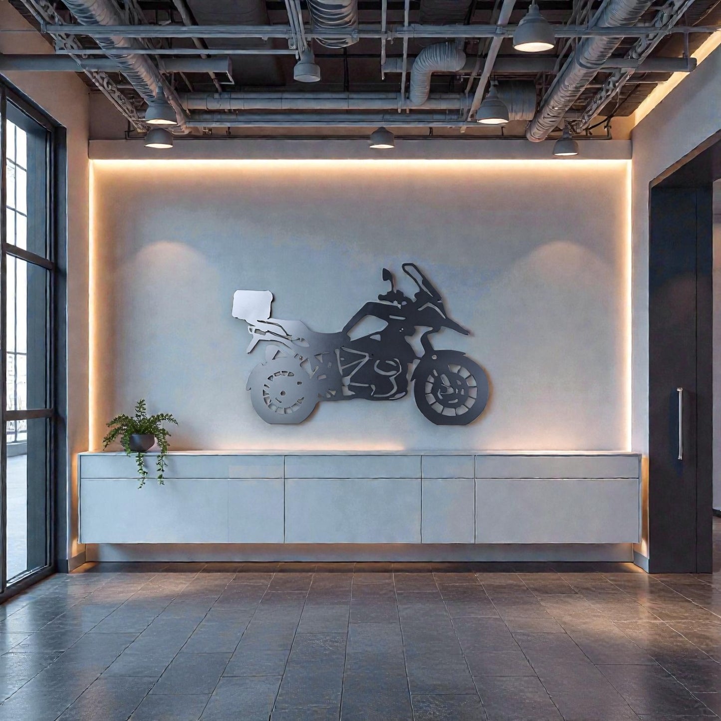 Quadro decorativo in metallo rappresentante GS Adventure R1250, idea regalo per motociclisti e amanti delle moto enduro