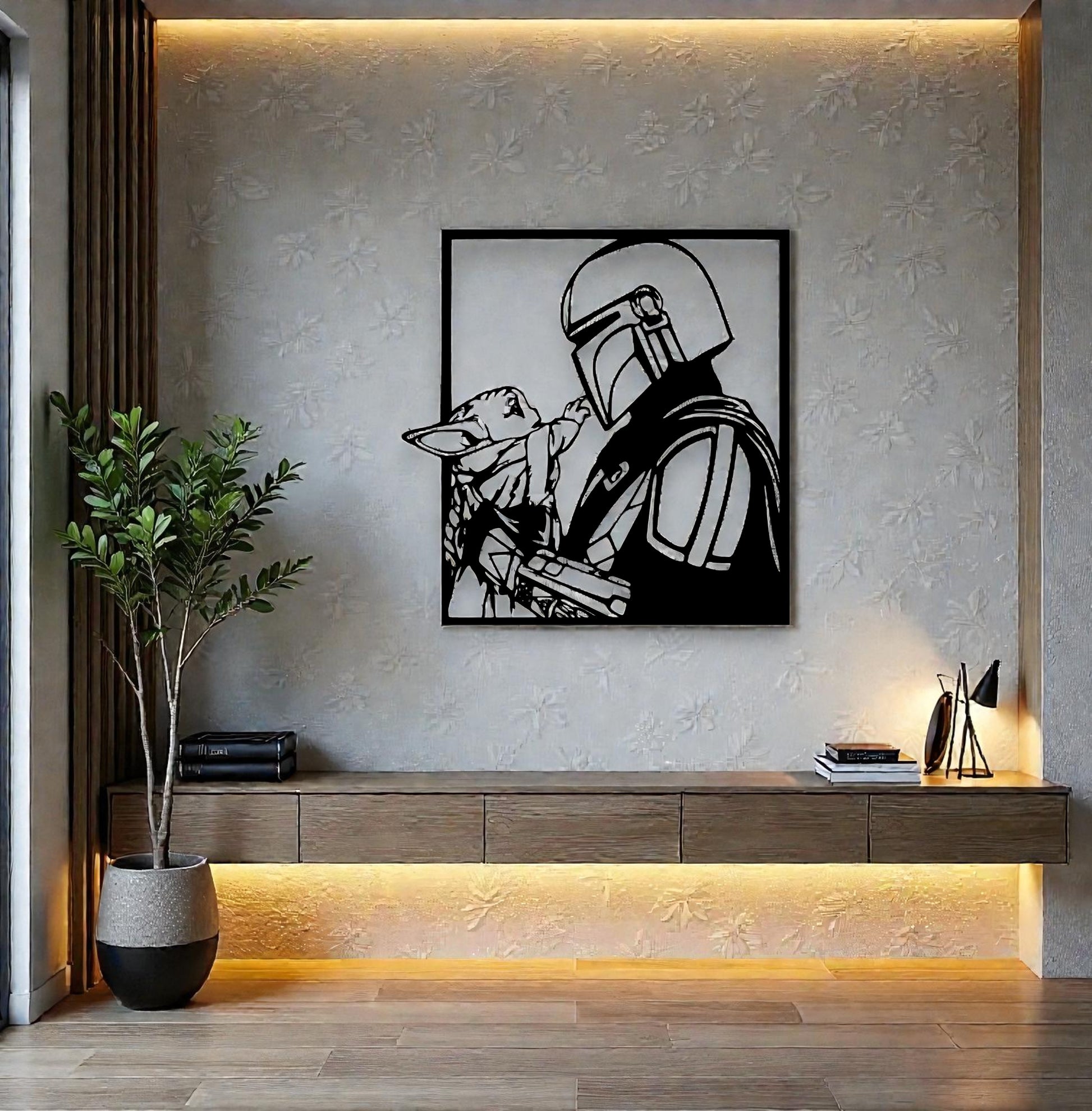 Dettaglio tecnico: "Arte murale in metallo nero con silhouette guerriero corazzato e creatura aliena, taglio laser di precisione Made in Italy